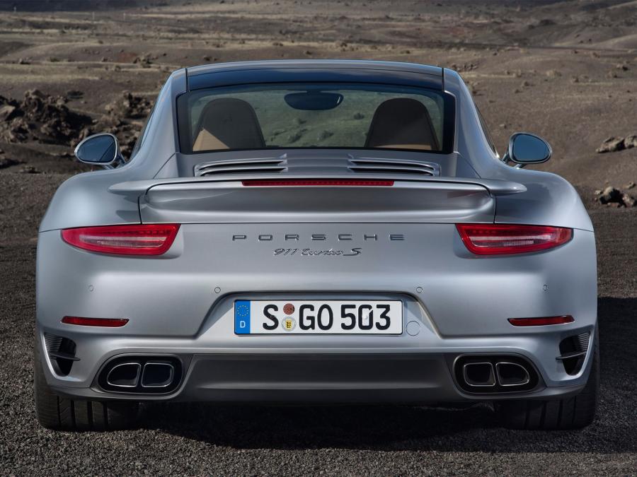  Porsche 911 Turbo S 2013 года  (фото 22 из 30)